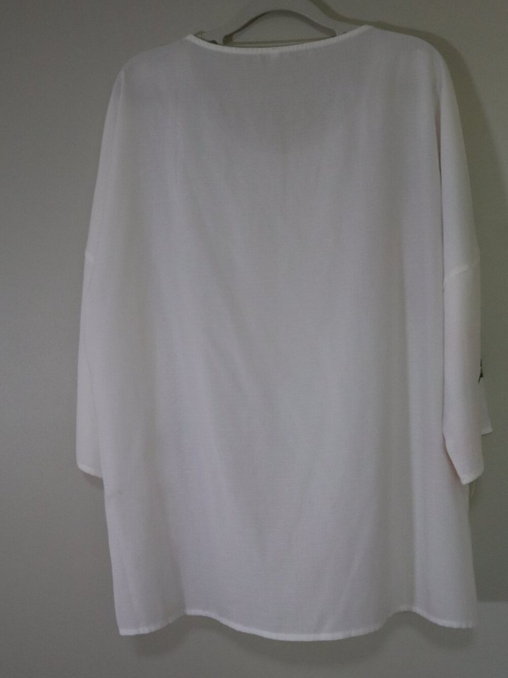Sheer White Floral Loose Fitting Blouse Size XL - Picture 6 of 6